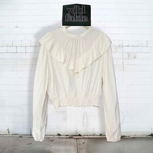 Wild Fable - Dotted Ruffle Smocked Long Sleeve in Cream, Large.